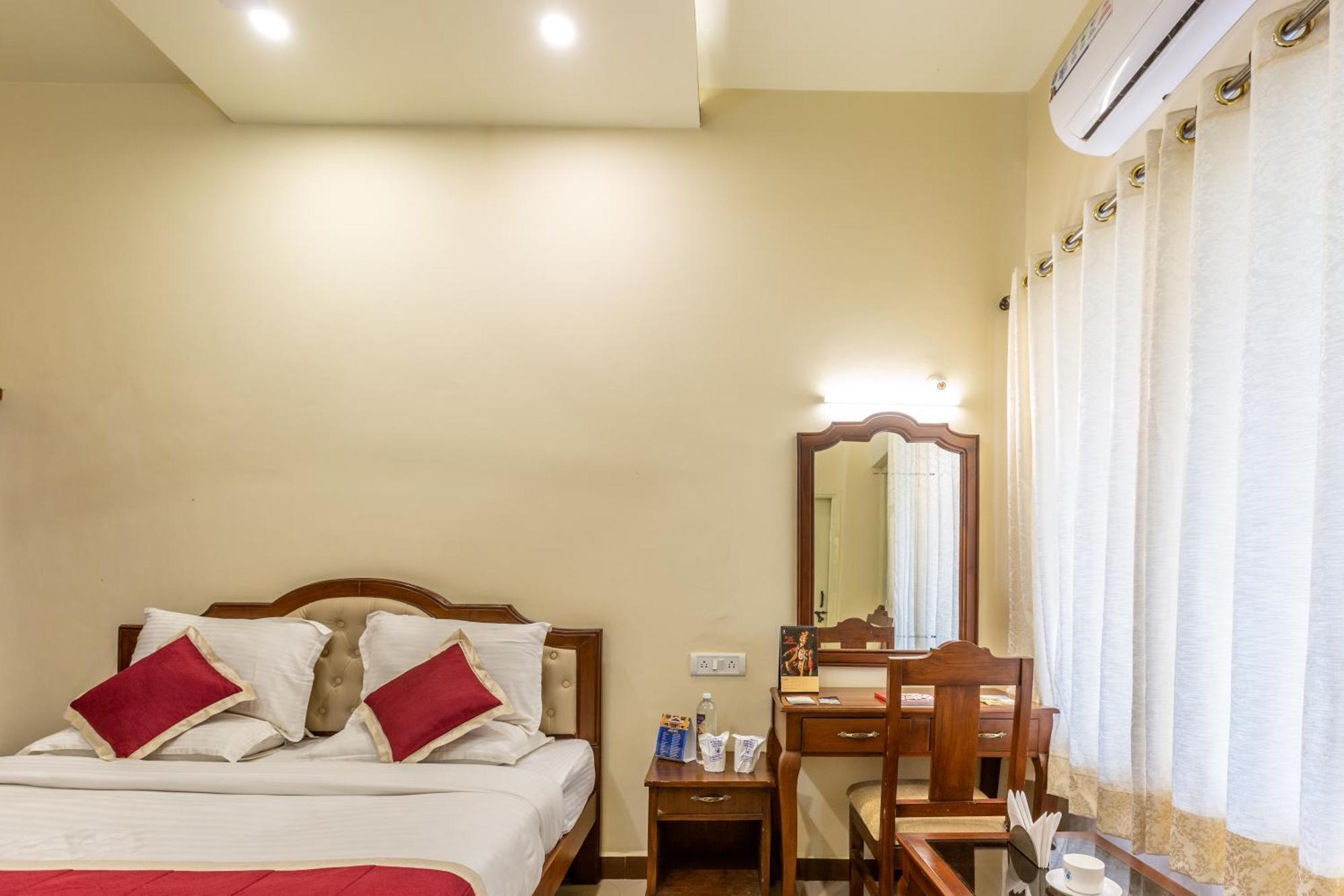 Kstdc Hotel Mayura Biligiri, Br Hills Honganoor Exteriör bild