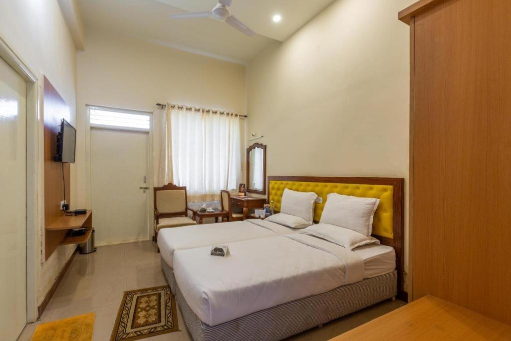 Kstdc Hotel Mayura Biligiri, Br Hills Honganoor Exteriör bild