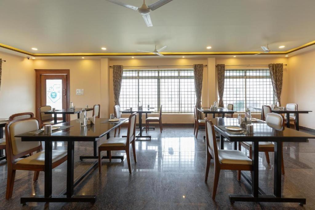 Kstdc Hotel Mayura Biligiri, Br Hills Honganoor Exteriör bild